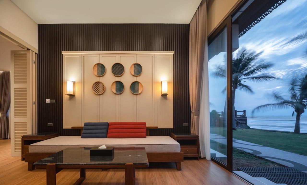 Ban Saithong Beach Resort Bang Saphan Noi Luaran gambar