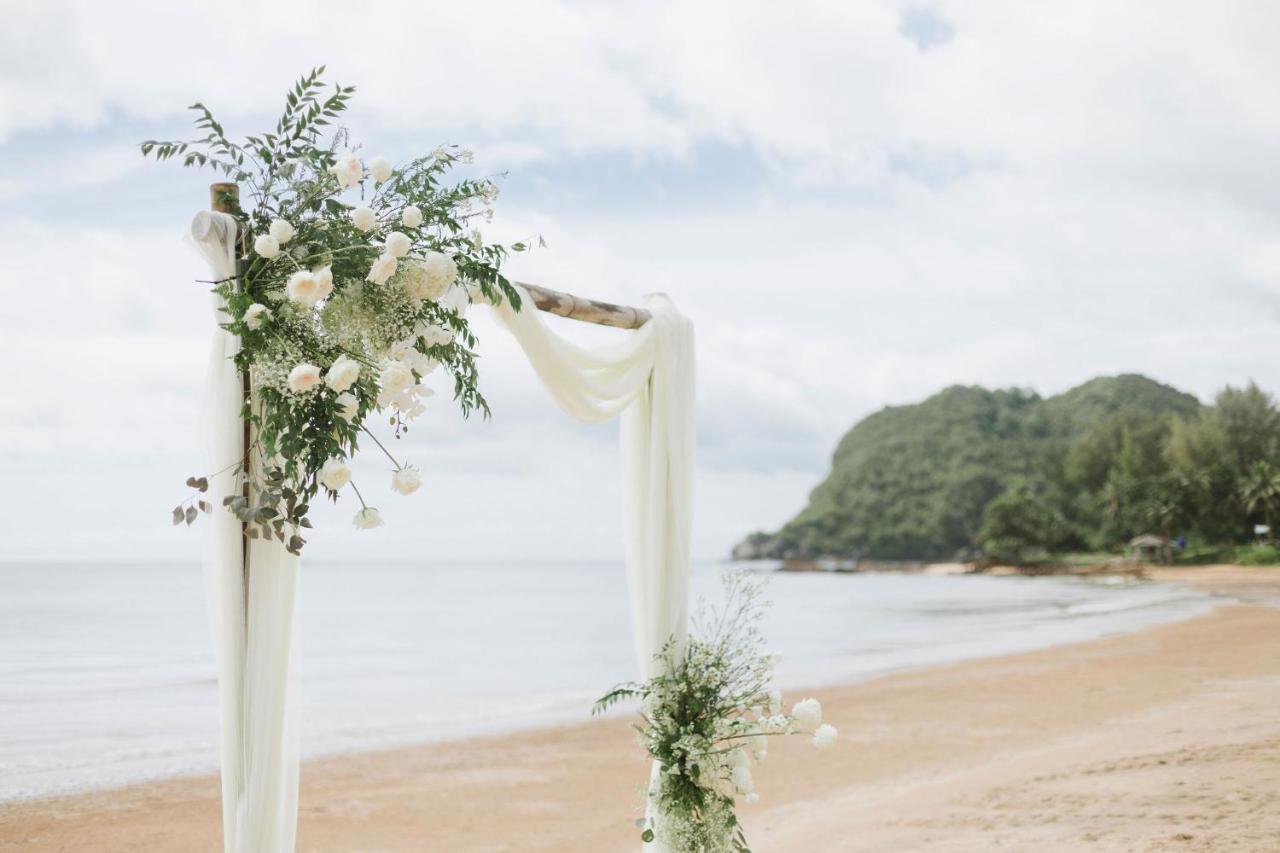 Ban Saithong Beach Resort Bang Saphan Noi Luaran gambar