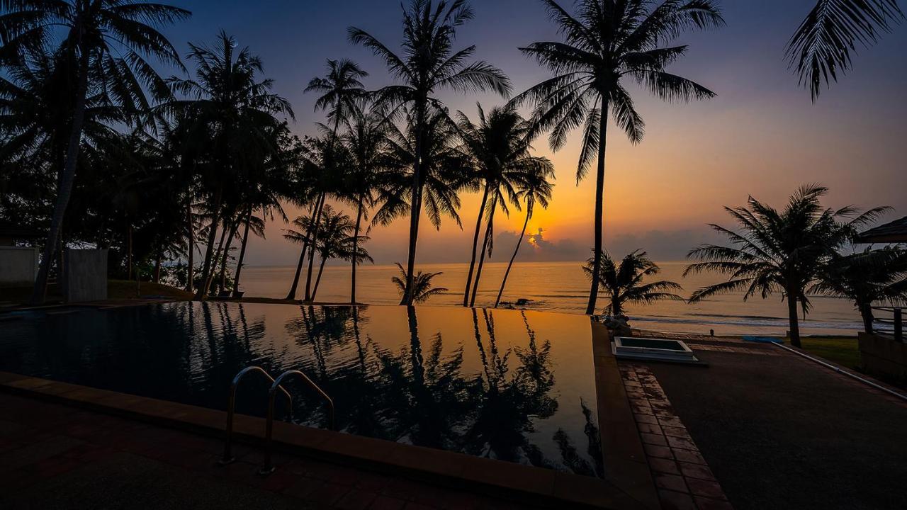 Ban Saithong Beach Resort Bang Saphan Noi Luaran gambar