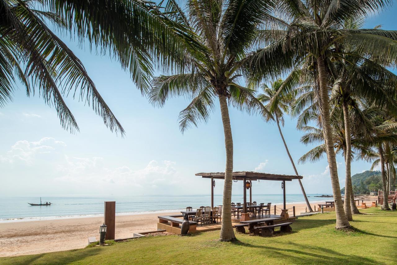 Ban Saithong Beach Resort Bang Saphan Noi Luaran gambar